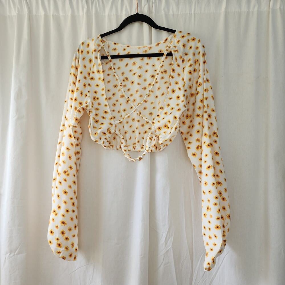We wore what Onia Billow sleeve ditsy floral crop top sunflower S boho festival - Picture 5 of 8